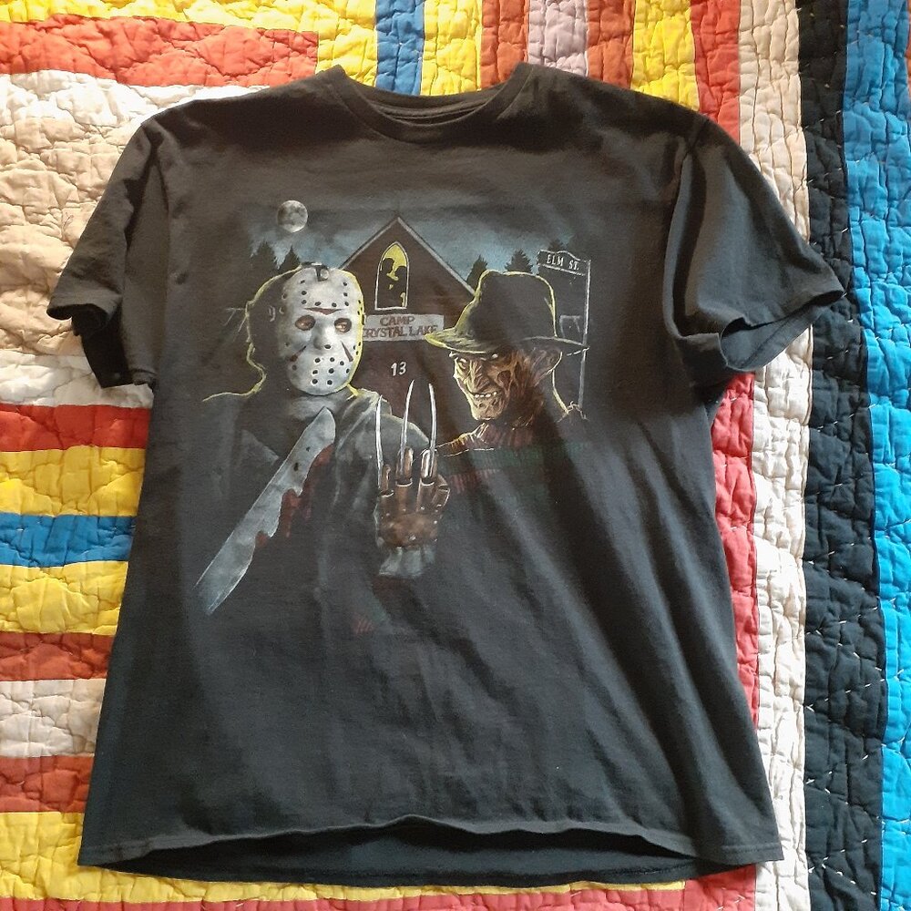 Freddy Vs Jason T-Shirt Size Large (L)